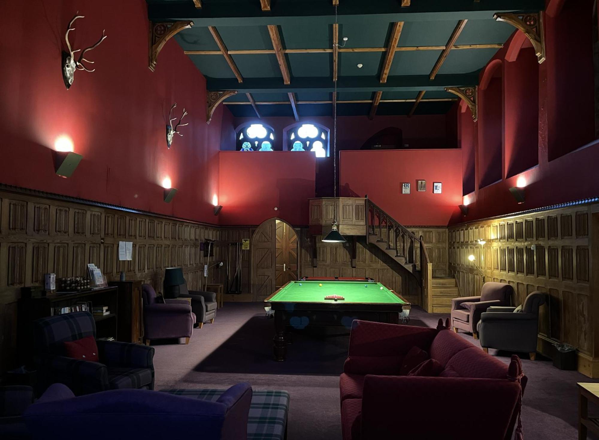 The Classrooms, Loch Ness Abbey - 142M2 Lifestyle & Heritage Apartment - Pool & Spa - The Highland Club - Resort On Lake Shores Fort Augustus Exterior photo