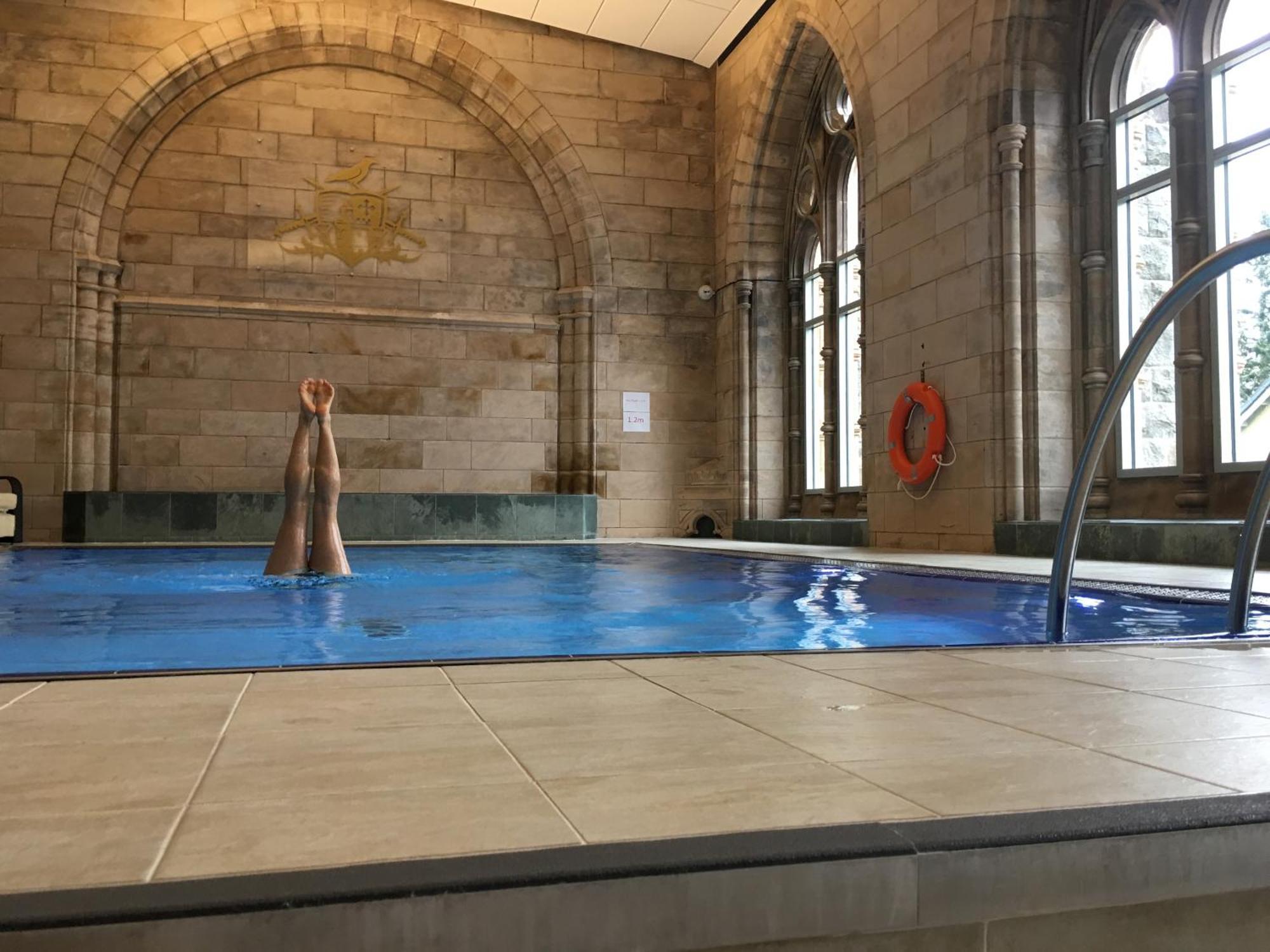 The Classrooms, Loch Ness Abbey - 142M2 Lifestyle & Heritage Apartment - Pool & Spa - The Highland Club - Resort On Lake Shores Fort Augustus Exterior photo