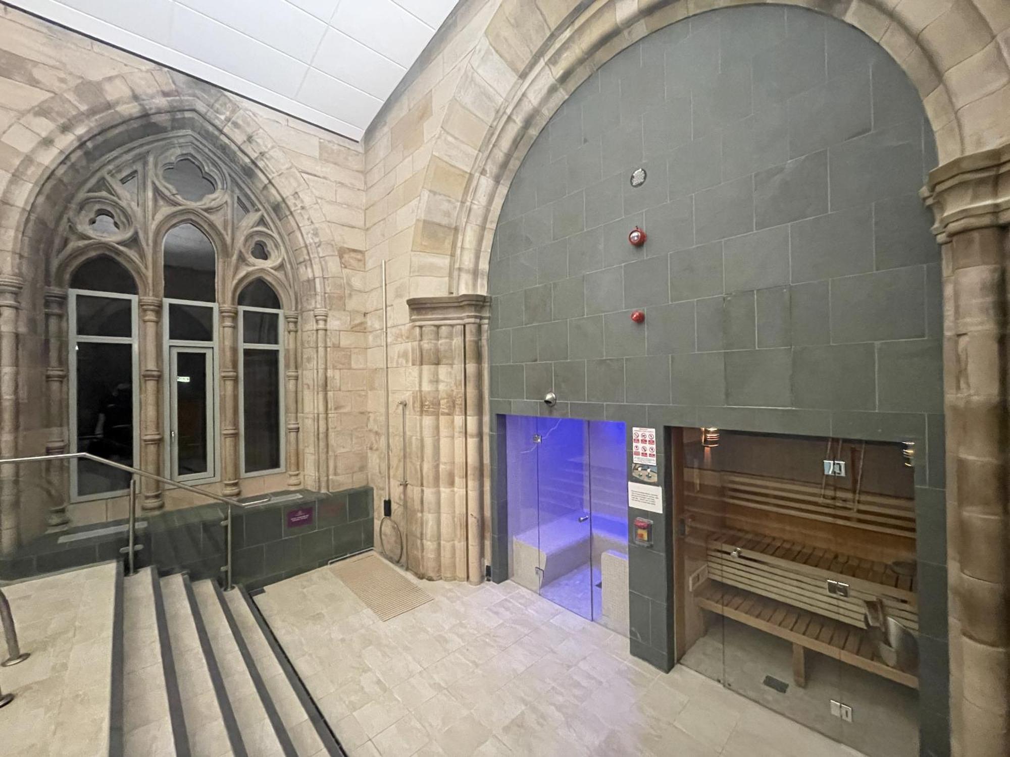 The Classrooms, Loch Ness Abbey - 142M2 Lifestyle & Heritage Apartment - Pool & Spa - The Highland Club - Resort On Lake Shores Fort Augustus Exterior photo
